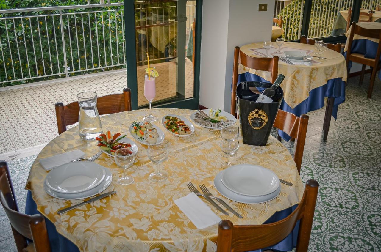 Hotel Stradiot Rimini Exterior photo